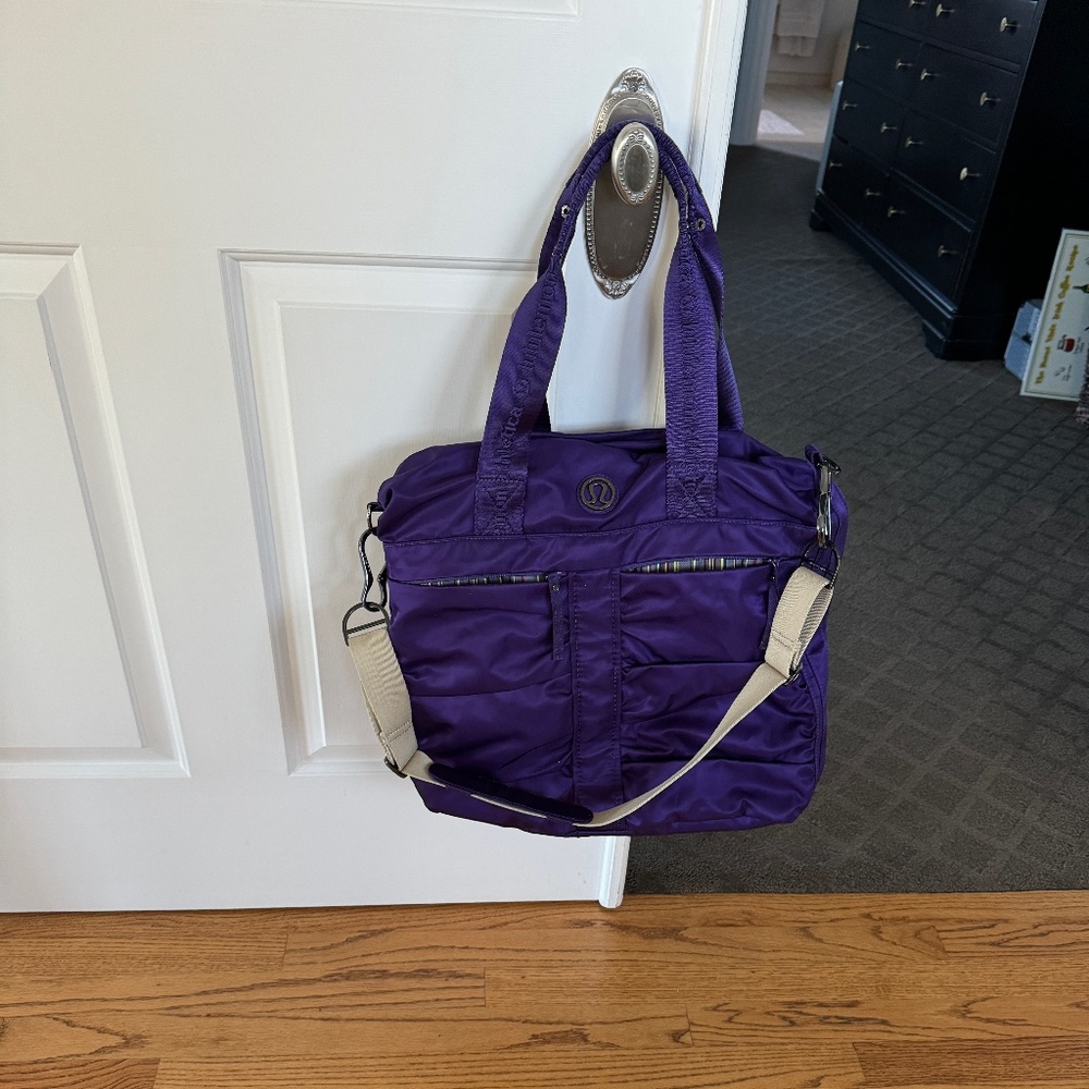 LuLulemon large multi-purpose tote bag